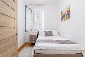 Apart Hotel MS Katunjanin