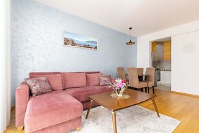 Apart Hotel MS Katunjanin