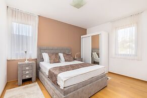 Apart hotel Katunjanin