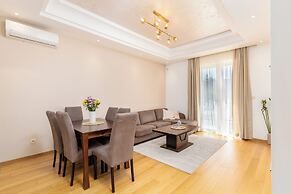 Apart Hotel MS Katunjanin