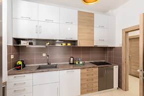 Apart Hotel MS Katunjanin