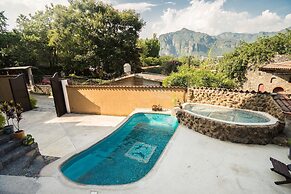 Hotel Casa Maximiliano