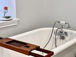 Charlotte's Rose Inn