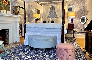 Charlotte's Rose Inn