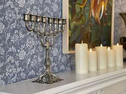 Charlotte's Rose Inn