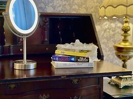 Charlotte's Rose Inn