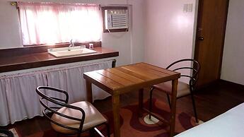 Peria Seafront Pensione