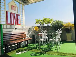 J.S 23 Kids Homestay