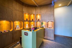 L'Azure Resort and Spa