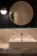 Central Charming Studio