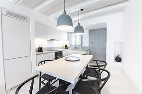 Philosophia Luxury Villa