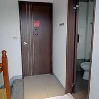 Yujing Warm Breezewarm x Sunny Sky Homestay