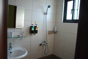 Yujing Warm Breezewarm x Sunny Sky Homestay