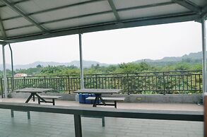 Yujing Warm Breezewarm x Sunny Sky Homestay