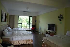 Yujing Warm Breezewarm x Sunny Sky Homestay