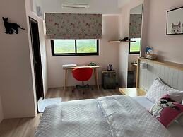 Yujing Warm Breezewarm x Sunny Sky Homestay