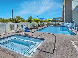 Holiday Inn Express & Suites Ruskin by IHG