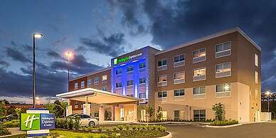 Holiday Inn Express & Suites Ruskin by IHG