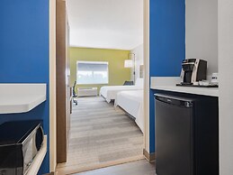 Holiday Inn Express & Suites Ruskin by IHG