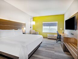 Holiday Inn Express & Suites Ruskin by IHG