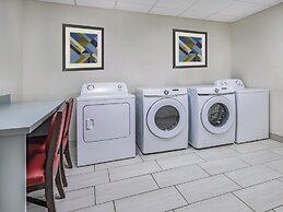 Holiday Inn Express & Suites Ruskin by IHG