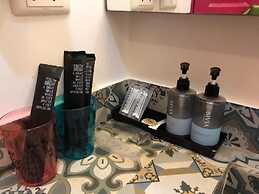 Small Shells Hotel Phuket