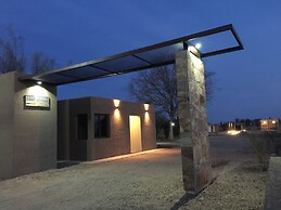 Tres Cruces Lodge