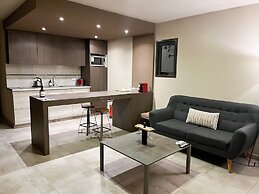 Tres Cruces Lodge