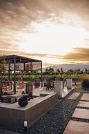 Tres Cruces Lodge