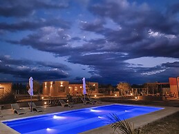 Tres Cruces Lodge