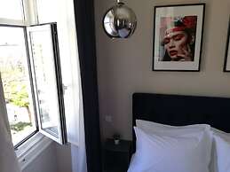 Temple Suites Guest House