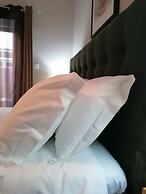 Temple Suites Guest House