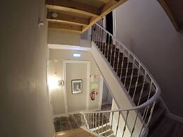 Temple Suites Guest House