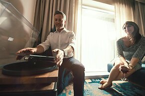 The Otis Hotel Austin, Autograph Collection