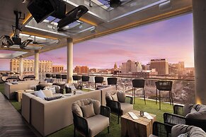 The Otis Hotel Austin, Autograph Collection