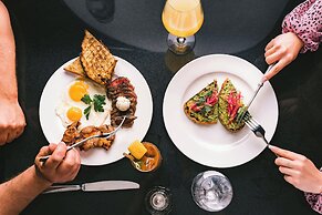 The Otis Hotel Austin, Autograph Collection