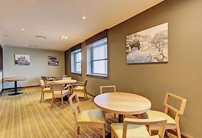 Premier Inn Horsham Town Centre