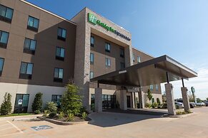 Holiday Inn Express & Suites Kingfisher by IHG