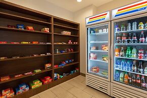 Holiday Inn Express & Suites Kingfisher by IHG