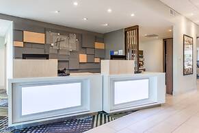 Holiday Inn Express & Suites Florence-Cincinnati Airport by IHG