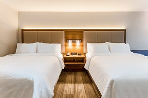 Holiday Inn Express & Suites Florence-Cincinnati Airport by IHG