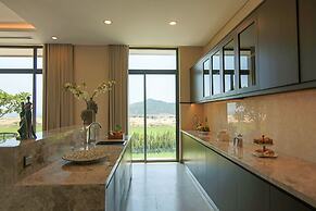 Wyndham Grand KN Paradise Cam Ranh