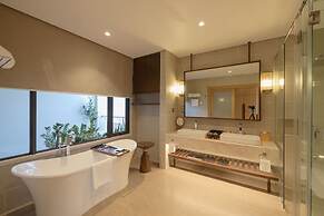 Wyndham Grand KN Paradise Cam Ranh