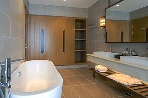 Wyndham Grand KN Paradise Cam Ranh