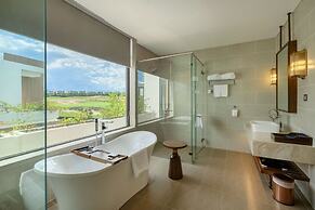 Wyndham Grand KN Paradise Cam Ranh