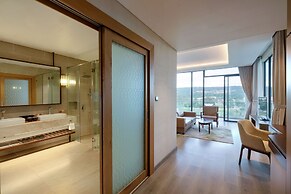 Wyndham Grand KN Paradise Cam Ranh