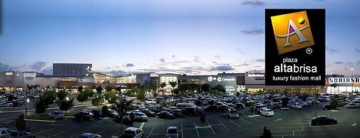 Holiday Inn Hotel & Suites Merida La Isla by IHG