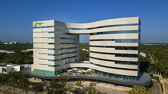 Holiday Inn Hotel & Suites Merida La Isla by IHG