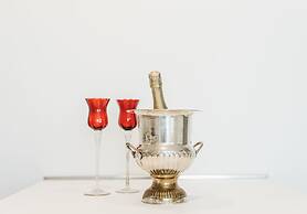 Secret Garden - Suites & Apartments