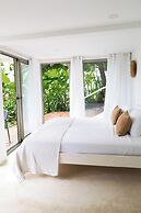 Akwa Santa Teresa Ocean View Villas & Rooms